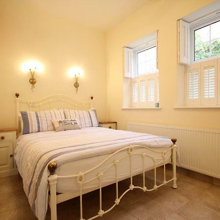 Strathmore Bed & Breakfast Dover Bagian luar foto